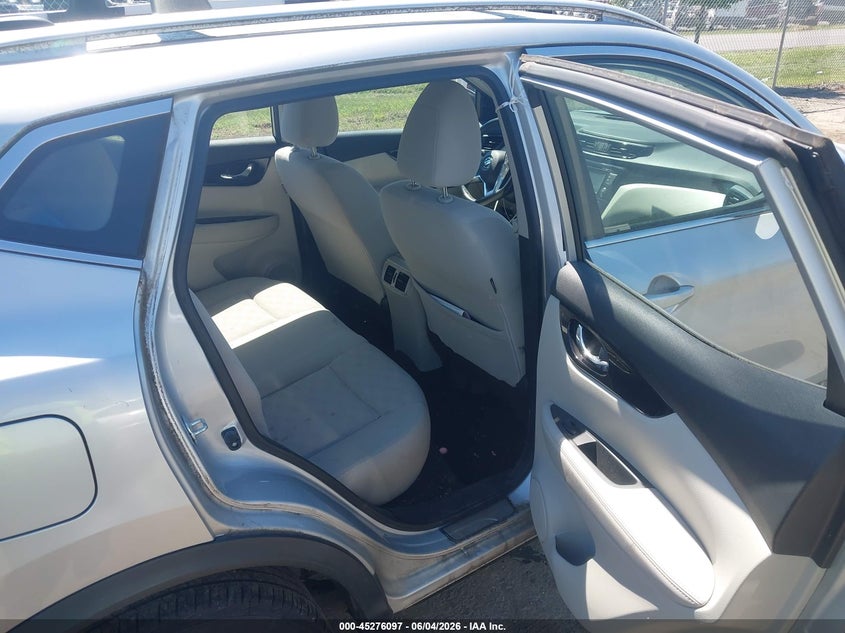 2018 Nissan Rogue VIN JN1BJ1CR9JW204691 IAAI salvage auction — RIGHT FRONT, Salvage (Virginia), sold $1,650 on 2026-07-28 (photo 8)