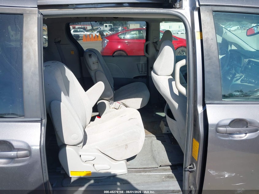 2011 Toyota Sienna VIN 5TDKK3DC1BS150353 IAAI salvage auction — RIGHT FRONT, Salvage (California), sold $25 on 2026-07-08 (photo 8)