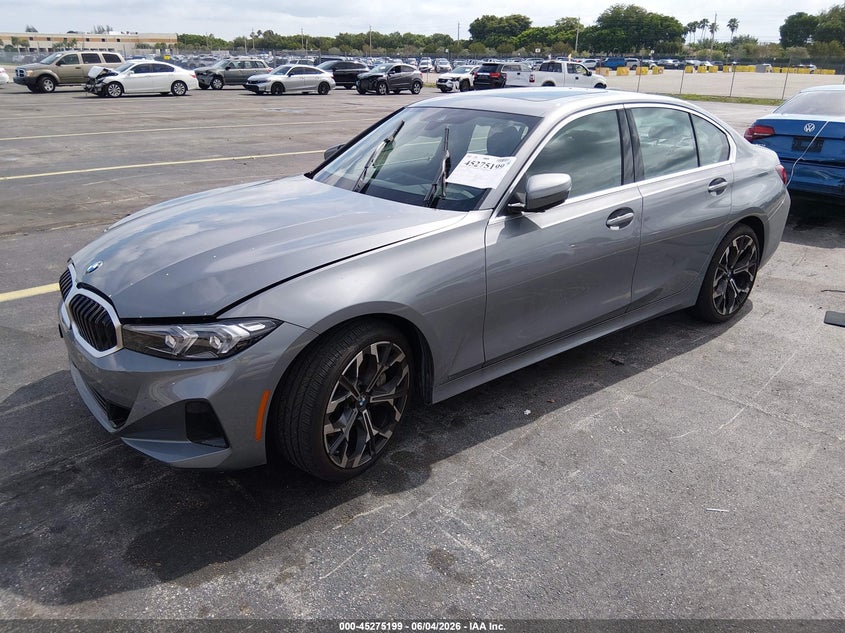 2025 BMW 3er VIN 3MW69CW06S8F34165 IAAI salvage auction — RIGHT FRONT, Salvage Title, sold $17,600 on 2026-08-22 (photo 2)