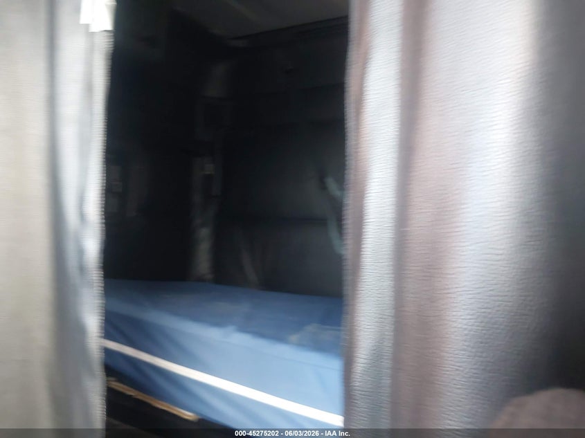 2023 Freightliner New cascadia 126 VIN 3AKNHHDR9PSUA8438 IAAI salvage auction — SIDE, Clear (Utah), sold $11,000 on 2026-07-15 (photo 6)