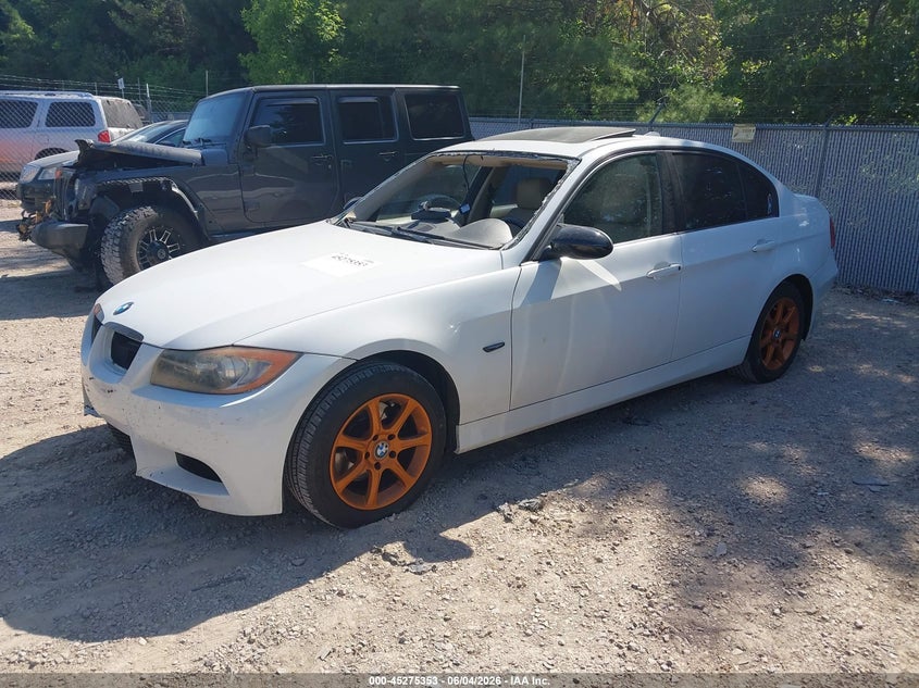 2008 BMW 3er VIN WBAVA33538K054370 IAAI salvage auction — FRONT END, Salvage (Iowa), sold $175 on 2026-07-22 (photo 2)