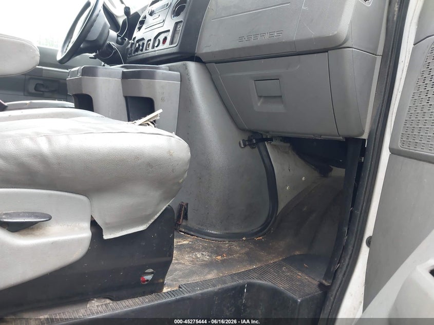 2009 Ford E 250 VIN 1FTNS24W49DA93721 IAAI salvage auction — FRONT END, Repossession Paperwork (Georgia), sold $900 on 2026-07-08 (photo 5)