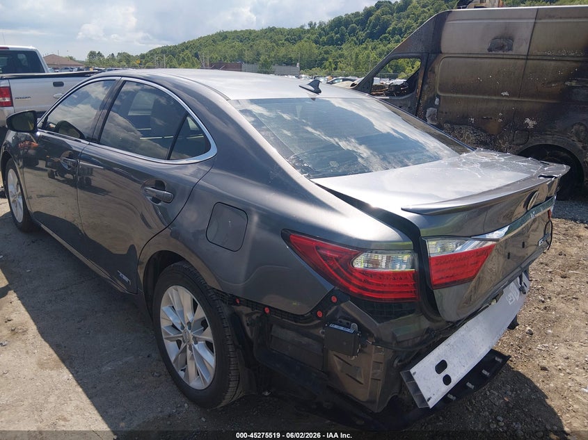 2014 Lexus ES VIN JTHBW1GG2E2059318 IAAI salvage auction — REAR END, Salvage (West Virginia), sold $4,650 on 2026-07-24 (photo 3)