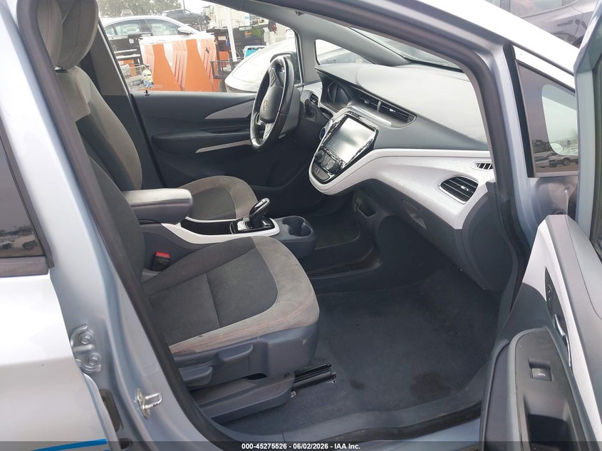 2017 Chevrolet Bolt euv VIN 1G1FW6S09H4185722 IAAI salvage auction — SIDE, Salvage Title, sold $3,550 on 2026-08-01 (photo 5)