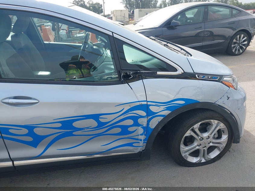 2017 Chevrolet Bolt euv VIN 1G1FW6S09H4185722 IAAI salvage auction — SIDE, Salvage Title, sold $3,550 on 2026-08-01 (photo 6)