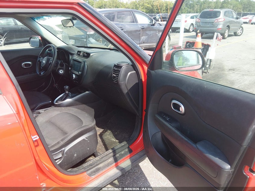 2019 Kia Soul VIN KNDJP3A50K7691150 IAAI salvage auction — NORMAL WEAR, Salvage Title, sold $875 on 2026-07-08 (photo 5)