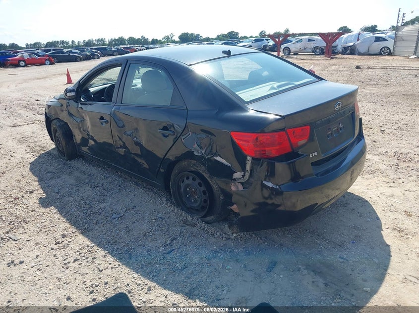2010 Kia Forte VIN KNAFT4A2XA5846503 IAAI salvage auction — SIDE, Salvage (Alabama), sold $350 on 2026-07-14 (photo 3)