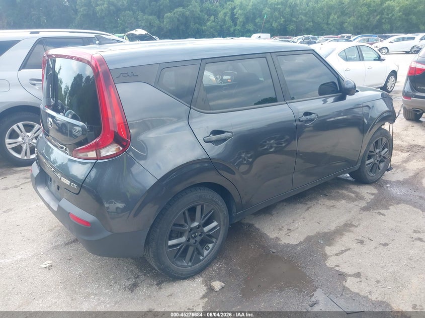 2020 Kia Soul VIN KNDJ33AU6L7717268 IAAI salvage auction — LEFT SIDE, Salvage Title, sold $1,600 on 2026-07-08 (photo 4)