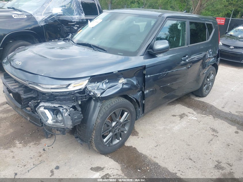 2020 Kia Soul VIN KNDJ33AU6L7717268 IAAI salvage auction — LEFT SIDE, Salvage Title, sold $1,600 on 2026-07-08 (photo 6)