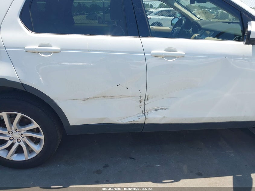 2017 Land rover Discovery sport VIN SALCR2BG2HH664718 IAAI salvage auction — RIGHT SIDE, Salvage (North Carolina), sold $3,550 on 2026-07-29 (photo 6)