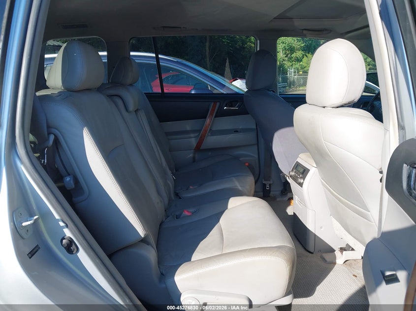 2008 Toyota Highlander VIN JTEDS42A682068176 IAAI salvage auction — NORMAL WEAR, Clear (North Carolina), sold $2,175 on 2026-07-09 (photo 8)