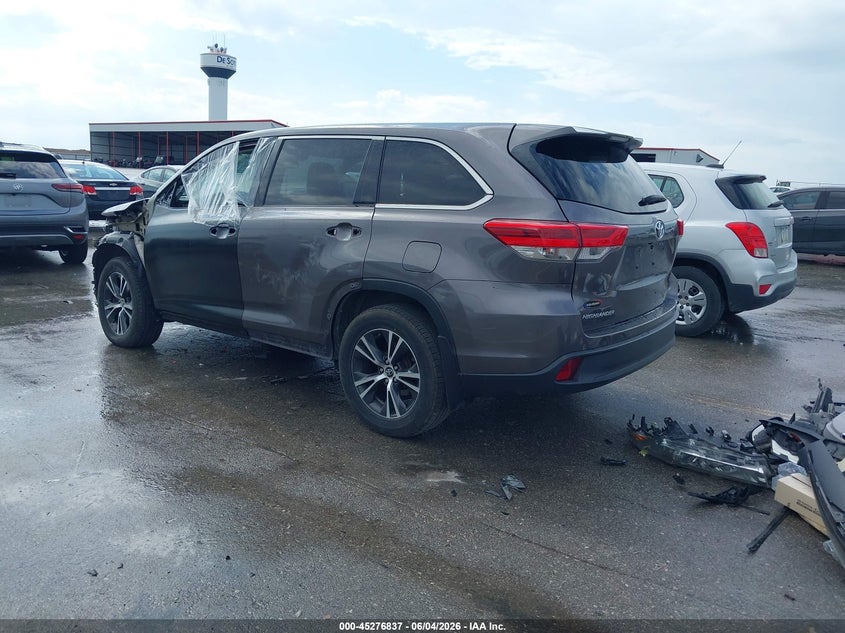 2019 Toyota Highlander VIN 5TDBZRFH5KS960334 IAAI salvage auction — FRONT END, Salvage (Iowa), sold $5,200 on 2026-07-07 (photo 3)