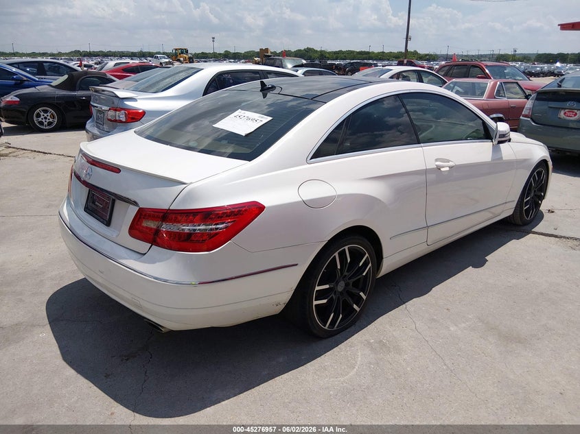 2011 Mercedes-benz E-class VIN WDDKJ5GB4BF064462 IAAI salvage auction — NORMAL WEAR, Original (Texas), sold $425 on 2026-07-29 (photo 4)
