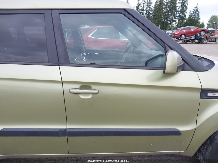 2012 Kia Soul VIN KNDJT2A52C7449158 IAAI salvage auction — NORMAL WEAR, Salvage Title, sold $325 on 2026-07-22 (photo 5)