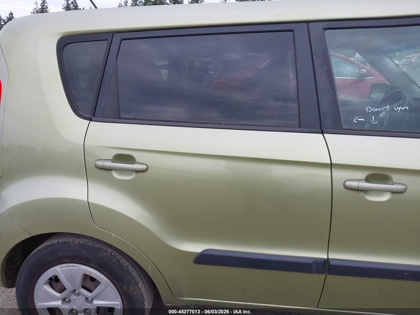 2012 Kia Soul VIN KNDJT2A52C7449158 IAAI salvage auction — NORMAL WEAR, Salvage Title, sold $325 on 2026-07-22 (photo 8)