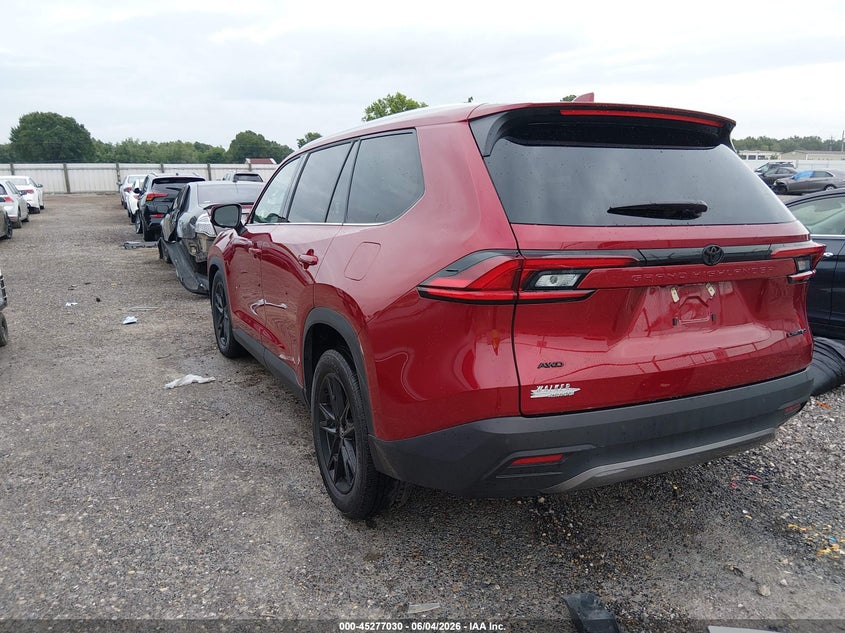 2025 Toyota Highlander VIN 5TDAAAB50SS086930 IAAI salvage auction — RIGHT FRONT, Salvage Title, sold $18,100 on 2026-07-22 (photo 3)