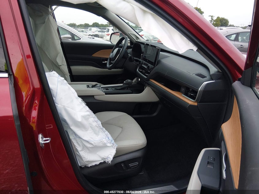 2025 Toyota Highlander VIN 5TDAAAB50SS086930 IAAI salvage auction — RIGHT FRONT, Salvage Title, sold $18,100 on 2026-07-22 (photo 5)