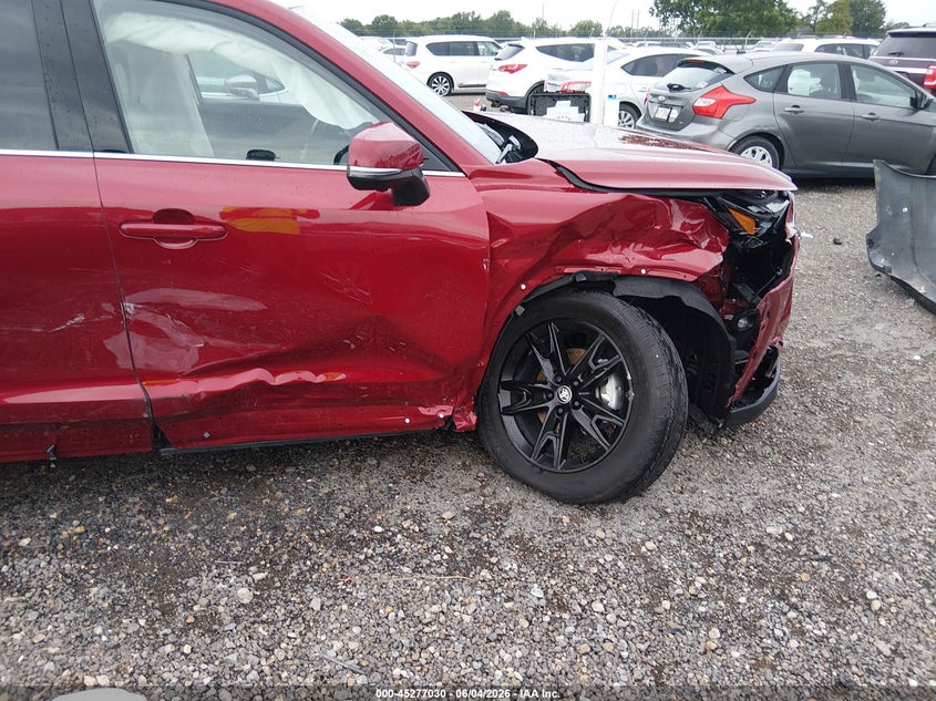 2025 Toyota Highlander VIN 5TDAAAB50SS086930 IAAI salvage auction — RIGHT FRONT, Salvage Title, sold $18,100 on 2026-07-22 (photo 6)