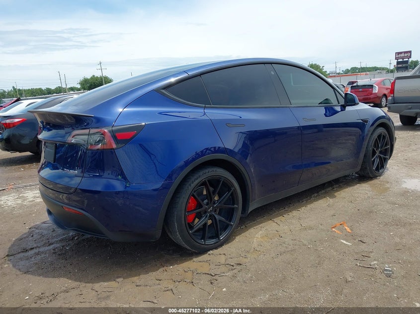2021 Tesla Model y VIN 5YJYGDEF7MF269218 IAAI salvage auction — HAIL, Salvage Title, sold $16,100 on 2026-07-17 (photo 4)