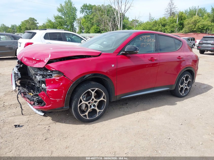 2024 Alfa romeo Tonale VIN ZASPATCW2R3059290 IAAI salvage auction — FRONT END, Salvage Title, sold $5,550 on 2026-08-13 (photo 2)
