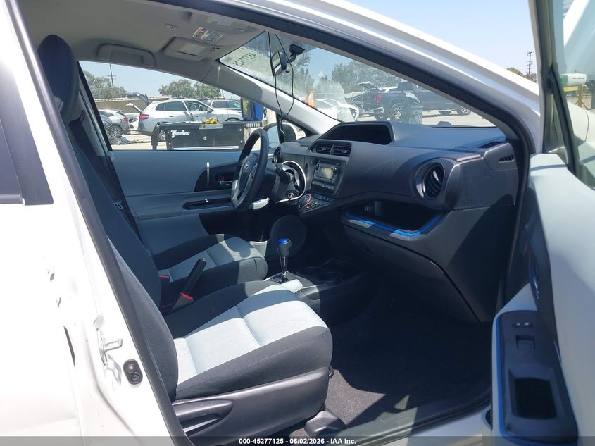 2013 Toyota Prius c VIN JTDKDTB35D1051418 IAAI salvage auction — FRONT END, Salvage Title, sold $1,425 on 2026-07-15 (photo 5)