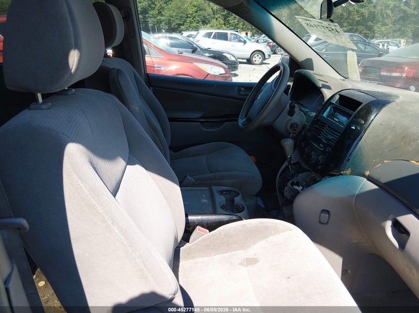 2004 Toyota Sienna VIN 5TDZA23C74S167058 IAAI salvage auction — LEFT FRONT, Salvage (South Carolina), sold $25 on 2026-07-28 (photo 5)