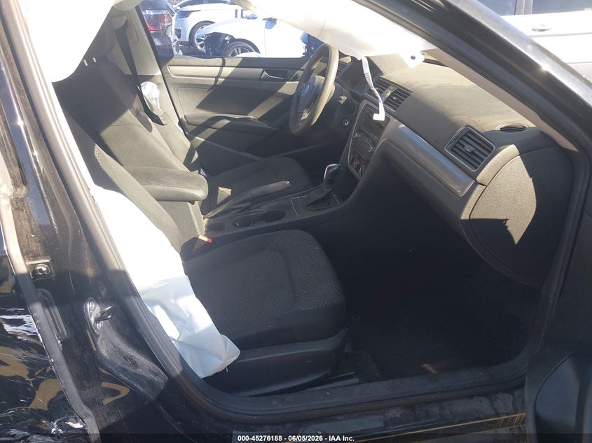 2014 Volkswagen Passat VIN 1VWAS7A32EC052703 IAAI salvage auction — REAR END, Salvage Title, sold $550 on 2026-07-09 (photo 5)