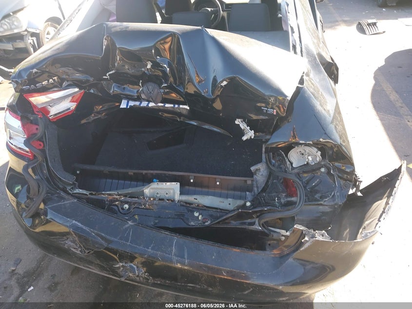 2014 Volkswagen Passat VIN 1VWAS7A32EC052703 IAAI salvage auction — REAR END, Salvage Title, sold $550 on 2026-07-09 (photo 6)