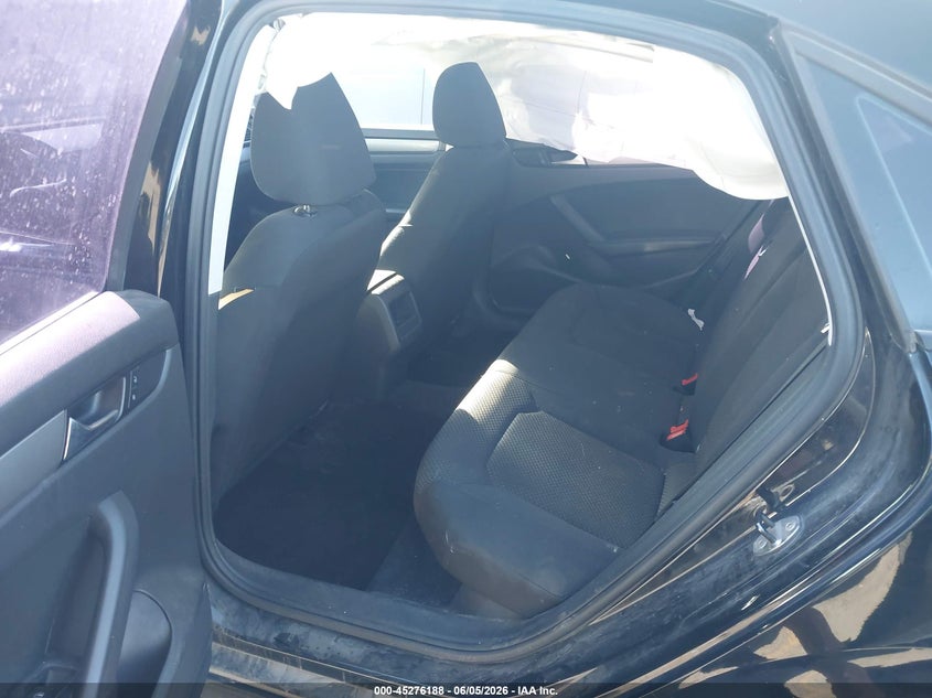 2014 Volkswagen Passat VIN 1VWAS7A32EC052703 IAAI salvage auction — REAR END, Salvage Title, sold $550 on 2026-07-09 (photo 8)