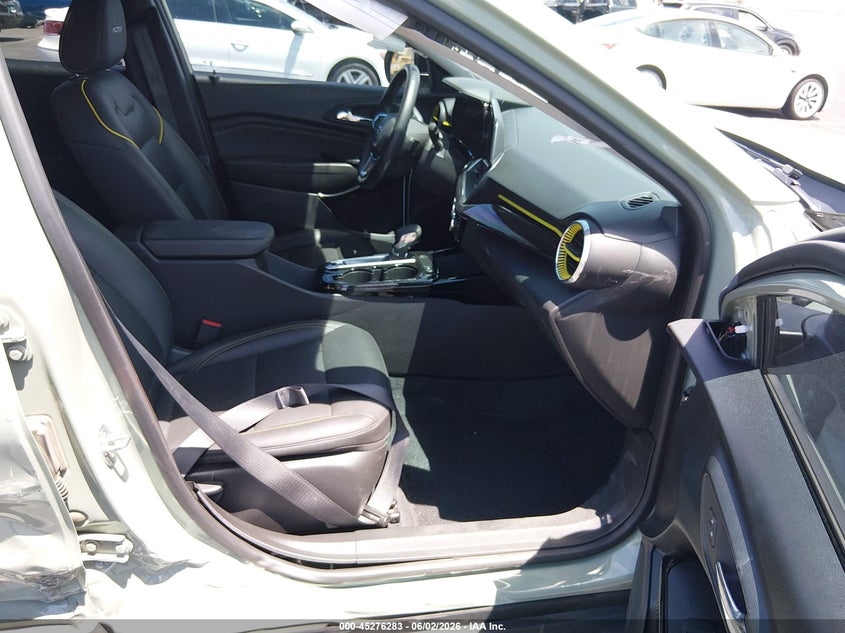 2024 Chevrolet Trax VIN KL77LKE29RC088776 IAAI salvage auction — RIGHT SIDE, Salvage Title, sold $5,700 on 2026-09-18 (photo 5)