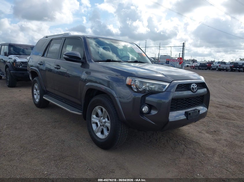 2018 Toyota 4runner VIN JTEZU5JR0J5187200 IAAI salvage auction — REAR END, Original (Texas), sold $10,700 on 2026-07-28 (photo 1)