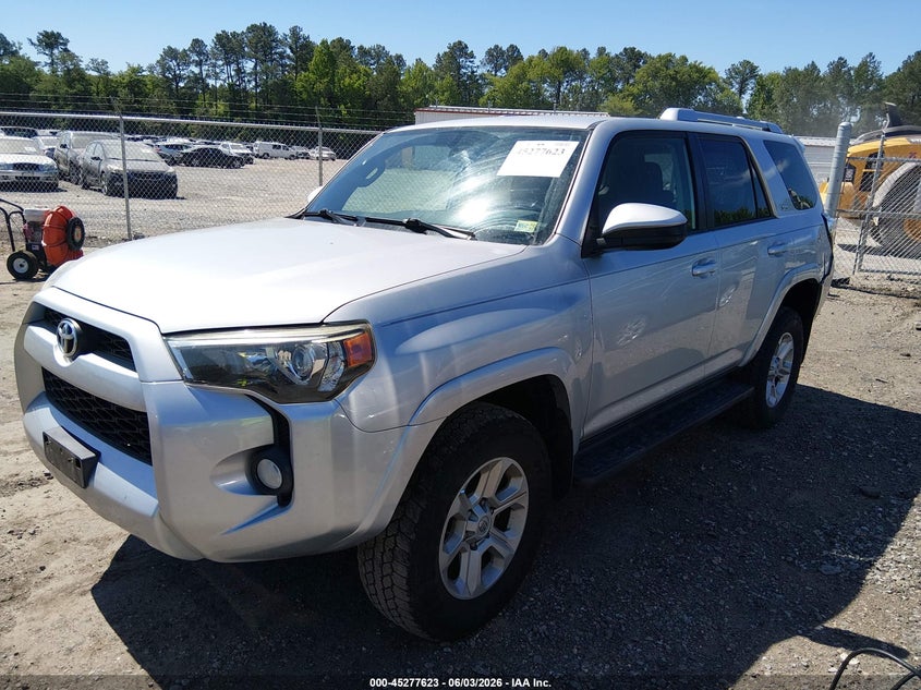 2014 Toyota 4runner VIN JTEBU5JR8E5156526 IAAI salvage auction — RIGHT FRONT, Salvage Title, sold $7,200 on 2026-07-10 (photo 2)