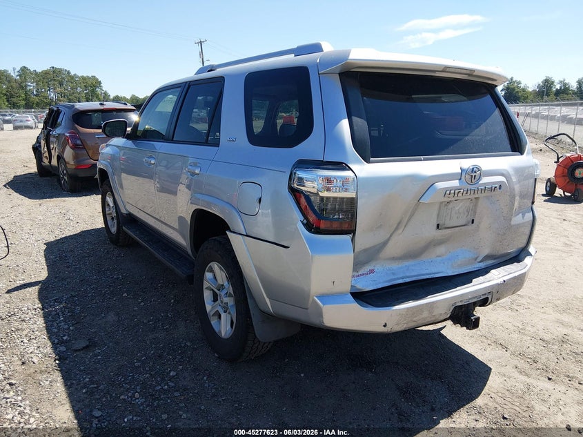 2014 Toyota 4runner VIN JTEBU5JR8E5156526 IAAI salvage auction — RIGHT FRONT, Salvage Title, sold $7,200 on 2026-07-10 (photo 3)