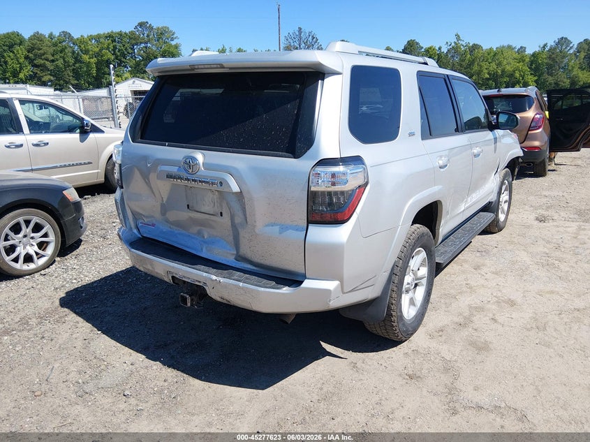 2014 Toyota 4runner VIN JTEBU5JR8E5156526 IAAI salvage auction — RIGHT FRONT, Salvage Title, sold $7,200 on 2026-07-10 (photo 4)