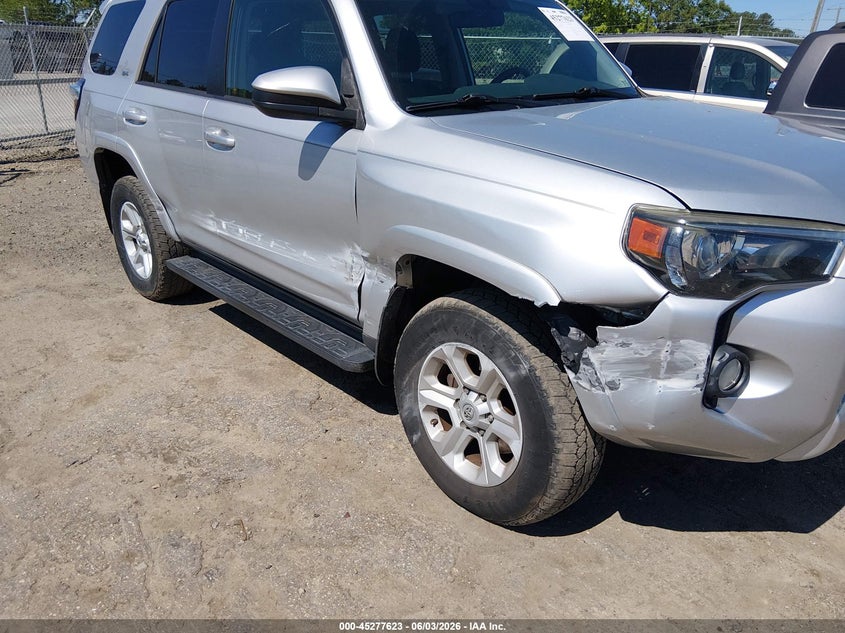 2014 Toyota 4runner VIN JTEBU5JR8E5156526 IAAI salvage auction — RIGHT FRONT, Salvage Title, sold $7,200 on 2026-07-10 (photo 6)