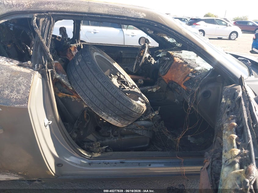 2019 Dodge Challenger VIN 2C3CDZAG6KH574915 IAAI salvage auction — EXTERIOR BURN, Non-Repairable (Arizona), sold $650 on 2026-07-09 (photo 5)