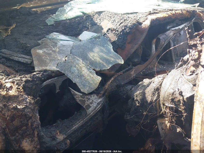 2019 Dodge Challenger VIN 2C3CDZAG6KH574915 IAAI salvage auction — EXTERIOR BURN, Non-Repairable (Arizona), sold $650 on 2026-07-09 (photo 7)