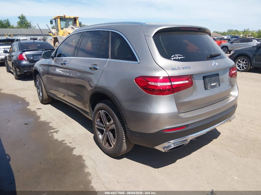 2019 Mercedes-benz Glc VIN WDC0G4KB7KF598650 IAAI salvage auction — HAIL, Salvage Title, sold $14,100 on 2026-07-28 (photo 3)