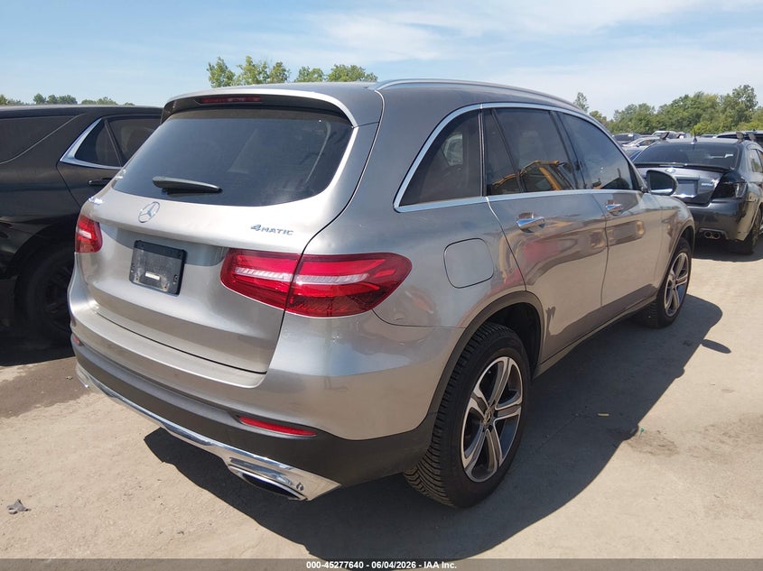 2019 Mercedes-benz Glc VIN WDC0G4KB7KF598650 IAAI salvage auction — HAIL, Salvage Title, sold $14,100 on 2026-07-28 (photo 4)