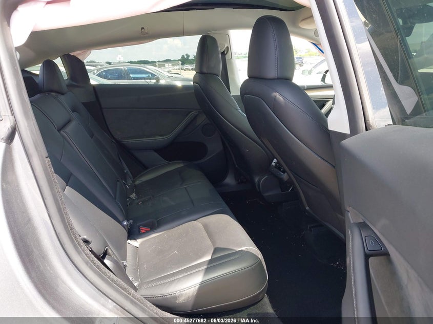 2024 Tesla Model y VIN 7SAYGDEFXRA327636 IAAI salvage auction — FRONT & REAR, Salvage Title, sold $11,975 on 2026-08-27 (photo 8)