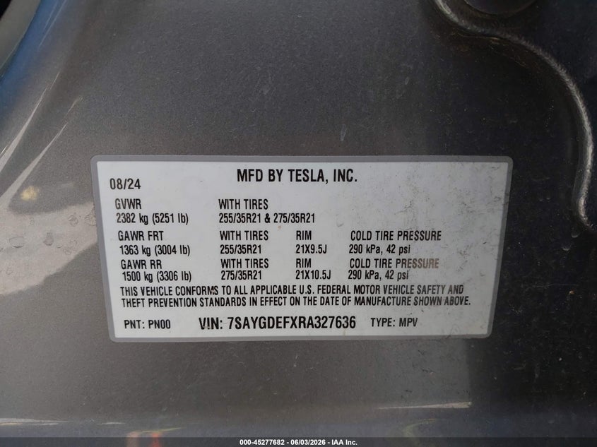 2024 Tesla Model y VIN 7SAYGDEFXRA327636 IAAI salvage auction — FRONT & REAR, Salvage Title, sold $11,975 on 2026-08-27 (photo 9)
