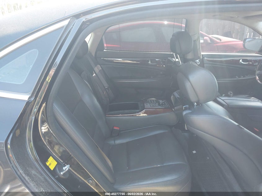 2016 Hyundai Equus VIN KMHGH4JH9GU104150 IAAI salvage auction — NORMAL WEAR, Clear (Virginia), sold $575 on 2026-07-13 (photo 8)