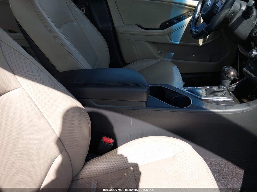 2015 Kia Optima VIN 5XXGN4A72FG409045 IAAI salvage auction — NORMAL WEAR, Clear (Delaware), sold $1,850 on 2026-07-13 (photo 5)