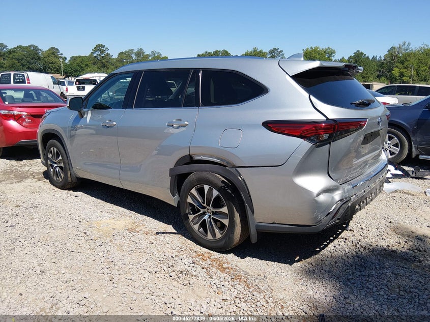 2020 Toyota Highlander VIN 5TDGBRCH8LS507499 IAAI salvage auction — REAR END, Salvage Title, sold $18,200 on 2026-07-09 (photo 3)