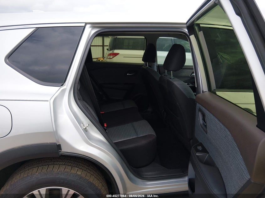 2023 Nissan Rogue VIN JN8BT3BB9PW469745 IAAI salvage auction — FRONT END, Salvage Title, sold $7,750 on 2026-07-16 (photo 8)