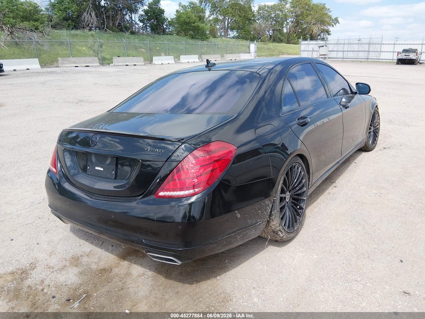 2016 Mercedes-benz S-klasse VIN WDDUG8FB8GA209534 IAAI salvage auction — LEFT SIDE, Salvage Title, sold $4,300 on 2026-07-16 (photo 4)