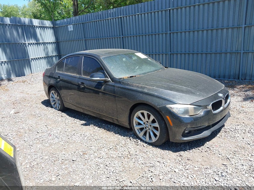 2016 BMW 3er VIN WBA8A3C50GK690658 IAAI salvage auction — NORMAL WEAR, Clear (New Jersey), sold $1,450 on 2026-07-08 (photo 1)