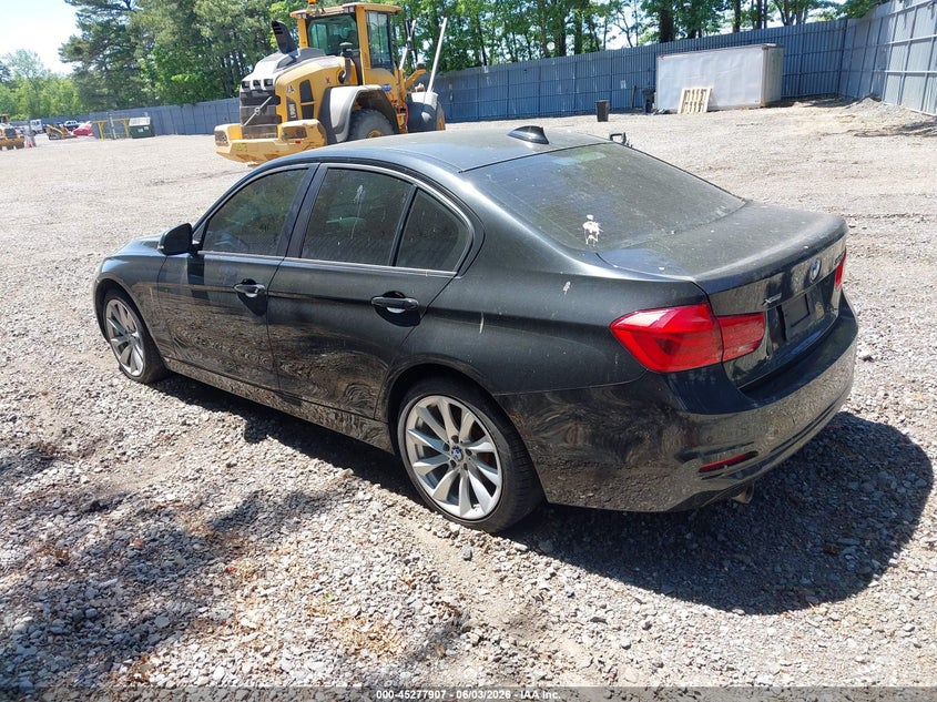 2016 BMW 3er VIN WBA8A3C50GK690658 IAAI salvage auction — NORMAL WEAR, Clear (New Jersey), sold $1,450 on 2026-07-08 (photo 3)