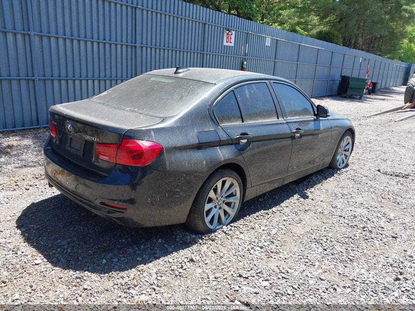 2016 BMW 3er VIN WBA8A3C50GK690658 IAAI salvage auction — NORMAL WEAR, Clear (New Jersey), sold $1,450 on 2026-07-08 (photo 4)