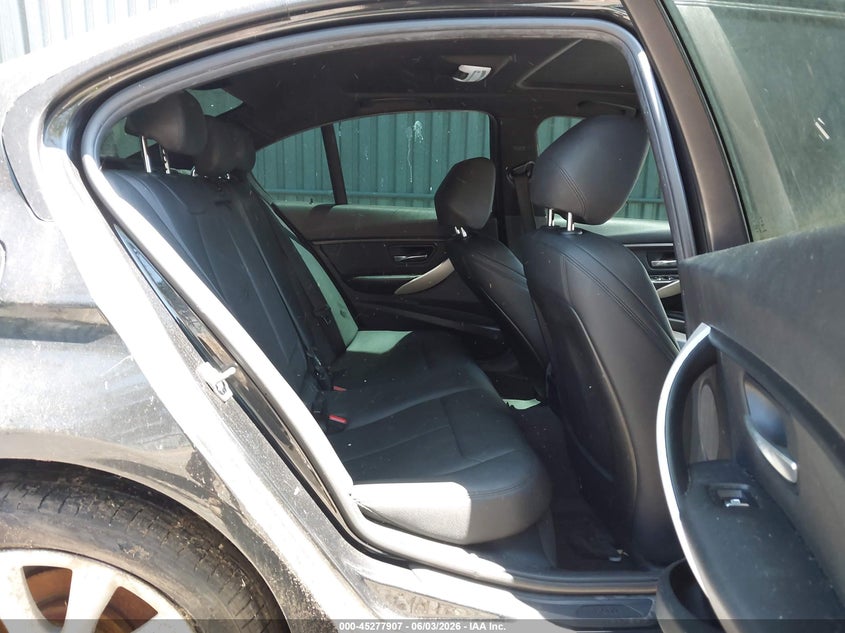 2016 BMW 3er VIN WBA8A3C50GK690658 IAAI salvage auction — NORMAL WEAR, Clear (New Jersey), sold $1,450 on 2026-07-08 (photo 8)